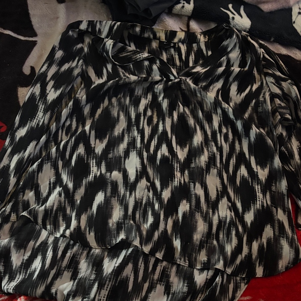 a.n.a Monochrome Abstract Blouse